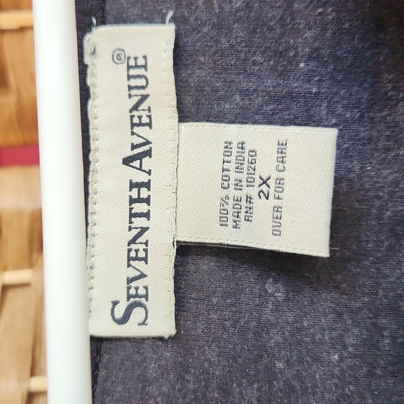 Seventh Avenue, Vintage Halloween Women's  Haunted House Pumpkins Shirt - Picture 6 of 6